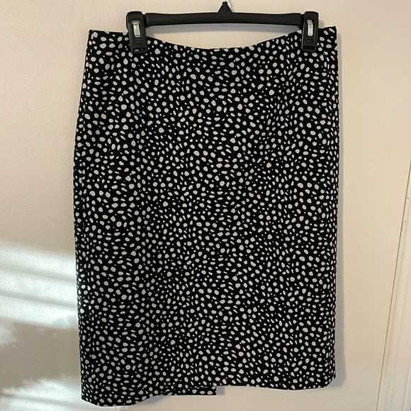 J. Crew Polka Dot Pencil Skirt 8 - Picture 1 of 6